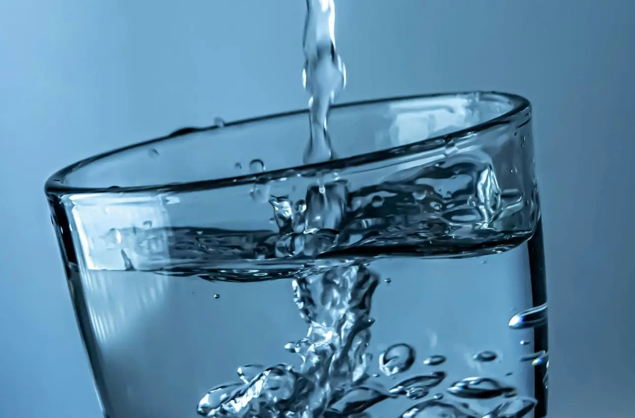 Idratarsi davvero non è solo questione di acqua ecco il metodo efficace per placare la sete Immagine selezionata