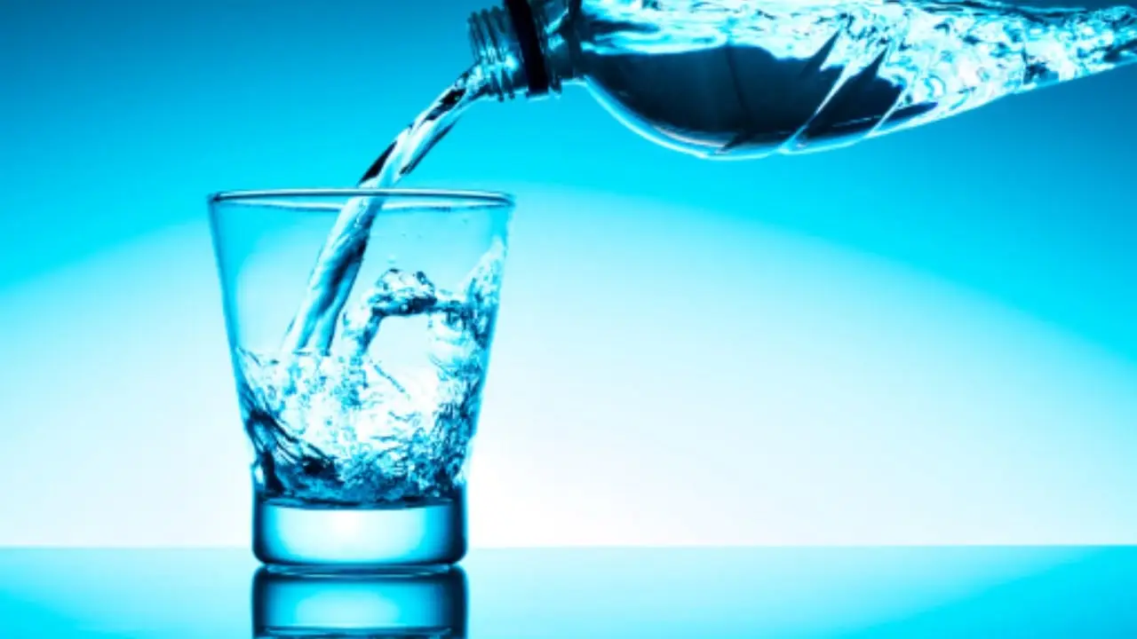 Idratarsi davvero non è solo questione di acqua ecco il metodo efficace per placare la sete Immagine selezionata