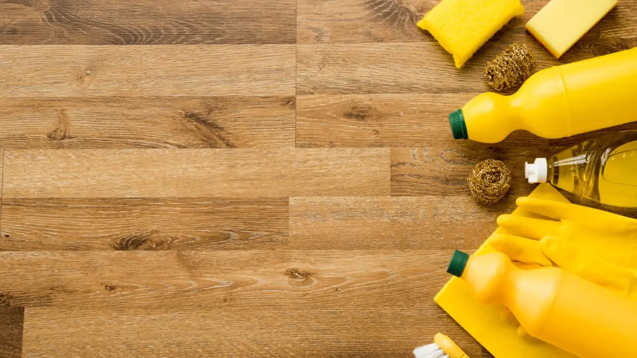 Attenzione a questo prodotto! Con il parquet rischia di danneggiare irrimediabilmente il pavimento Immagine selezionata