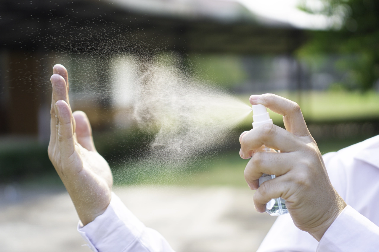 Guida alla creazione di uno spray naturale multiuso fai da te Immagine selezionata