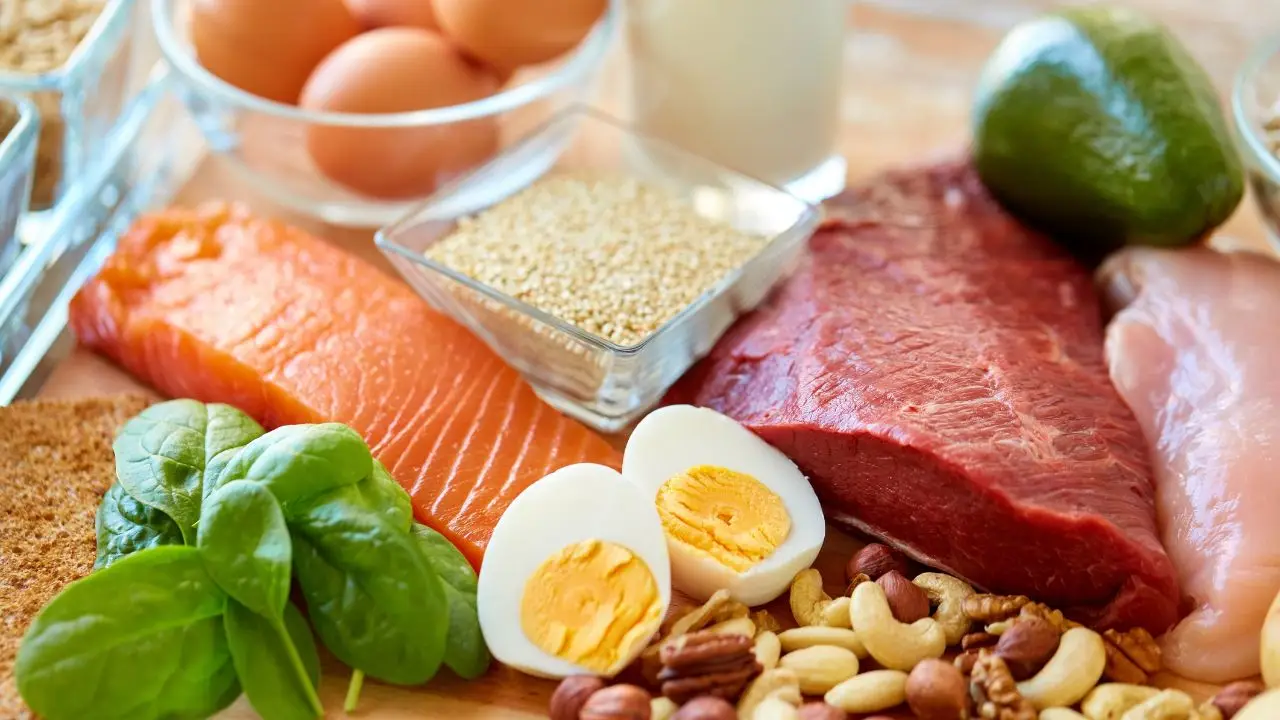 Rischi per la salute legati a un eccesso di proteine animali nella dieta Rischi per la salute legati a un eccesso di proteine animali nella dieta