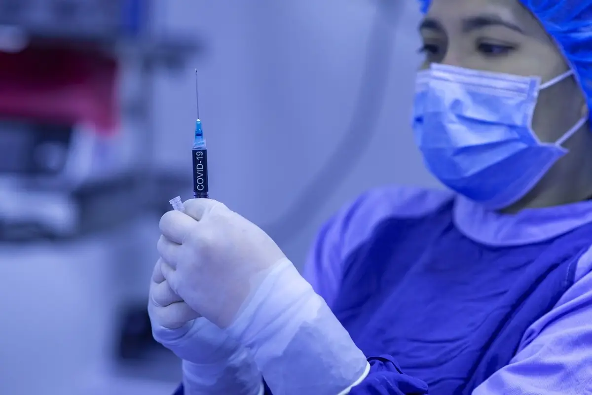 Vaccinazioni in Italia: le procedure che garantiscono sicurezza ai pazienti Vaccinazioni in Italia: le procedure che garantiscono sicurezza ai pazienti